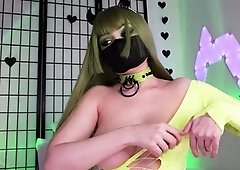 Brunette amateur babe strips off and masturbates