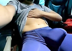 Whitecockfetish jerks on bus