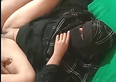 Indian Muslim Aunty Fucked By Her Boyfriend