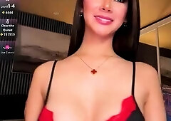 Love Chat Big Boobs Brunette Masturbating For Cam