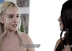 Golden-haired mother I'd like to fuck Introduces One as well as the other Teen Sugarbaby's