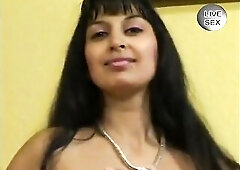 Slut needs greater amount then one sex toy to please her pussy