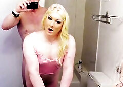 thick crossdresser Riley Jay wanted to get dicked down the whole time this babe was in Las Vegas and so we had some intimate enjoyment in the bath
