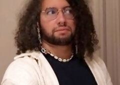 Ces collègues de travail se touchent en cachette la nuit - Paranormal Activi’tities Halloween 1/4