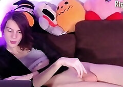 slim trans cutie with piercings wanks on webcam