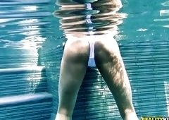 Curvy Beauty Gets Fucked From Behind