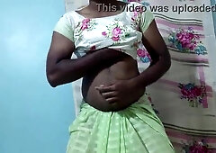 Undressing light green coloured saree wored by stepsis bestfriend