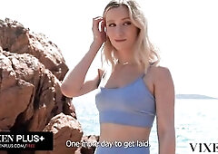 VIXEN Hawt chick enjoys vacation screw