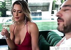 Millie Morgan And Savvy Suxx Celebrates With Three-some Screwing