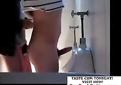 Public toilet suck n fuck xxxx