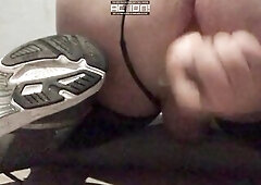 I FEEL SO GAL IT'S 4 O'CLOCK IN THE MORNING AND 'MMASTURBATING AND CUMMING ANAL TO THE PILOT OF THE APARTMENT ABODE GREEK CROSS SCREECH