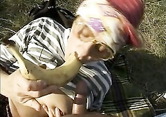 That babe's a glorious German granny and that babe's surely going to make u cum hard. Dive inside this glorious session and immerse yourself
