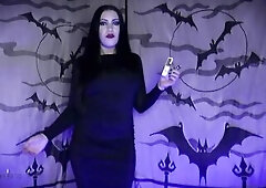 Morticia Addams Worship my Smoke