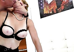 Older Curvy Angel Get Coarse With Concupiscent Dude - AGEDLOVE