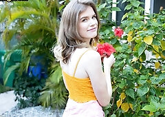 Astonishing Nikki Sweet is having fun with her tight hungry crack