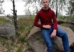 [abx][5][193] - Extreme Of A Handsome Guy In A City Park