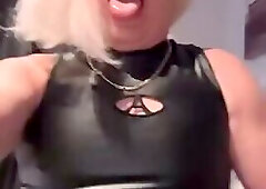 TSBitch Cums