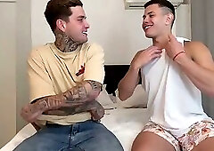 ErickDiaz and Deividfortunato Gifted str8 guy made the young bottom a slut
