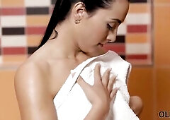 OLD4K. Angel likes tempting old guy and succeeds being permeated by him