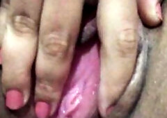 MI NOVIA ME ENVIA EPISODE MASTURBANDOSE DANDOSE DEDO /MY GIRLFRIEND SENDS ME MOVIE SCENE MASTURBATING GIVING