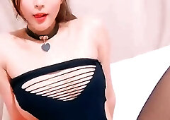 Beautiful wife masturbating show with webcam with toys