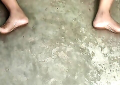 Indian Sexy Housewife Showing Her Asshole And Cucumber Fuck