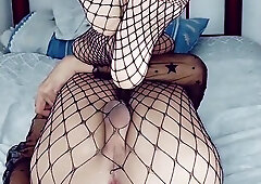 JUGANDO CON MI FAKE PENIS