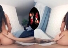 Busty Latina Amy Amor VR Experience