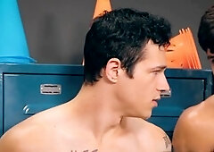 Gayporn, dilf, lockerroom