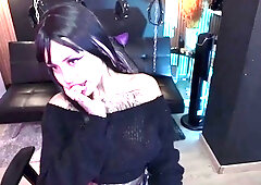 Brunette Solo Webcam Masturbation
