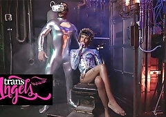 Cute Guy Dillon Diaz Sucks Cloudy Vis Dick & Makes Her Legs Shake From Excitement