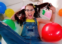 Adorable girlfriend Kandi Quinn gets her pussy fucked by a big penis