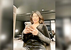 Sofia squirts in the hotel