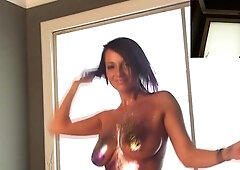 PUSSY BABE BRUNETTE masturbating