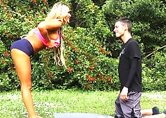 Toned MILF with gorgeous huge boobs Tegan James pleases her coach