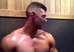 Bodybuilder Nath Wyld - Super-Steamy In Sauna Gives Showcase Off In The Sauna..