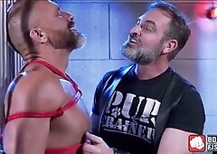 Muscular man takes charge, commands two guys to pleasure each other