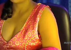 Sexy Bhabhi Stroking Her Boobs