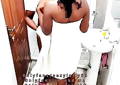 Step mommy caught me sneaking with her boyfriend and gets banged