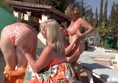 Devon breeze, Melody Charm & Jojo robinson in a wild Lesbian Poolside Foursome
