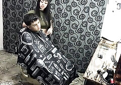 PUTITA ARGENTINA SE LA COGEN EN LA BARBERIA-ALMASEXY