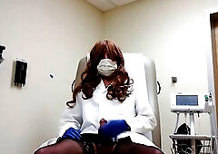 TS Doctor Intimate Time In The Centre Of The Work Day