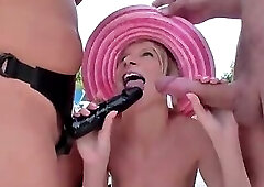 Guy fucks 2 hot chicks on Mallorca Holiday 3some