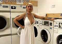 Hot mother i'd like to fuck Kim finds 2 dongs for double penetration