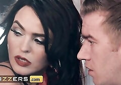 Concupiscent Stripper Krissy Lynn Seduces Danny D Large Juice Rod - Brazzers
