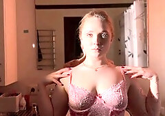 Playful platinum-blonde Hope Evermore teases with a sexy solo show before bedtime