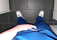 German medic faps in the restroom and exposes secret to patient - PhantomGentX