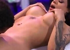 Latina TS customer let her masseur bang her butthole