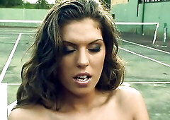 Country Club Member Hannah Hunter Screws Herself With A Tennis Racket Grasp!