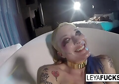 Leya Falcon : Leya Falcon uses the tub shower head on her ass